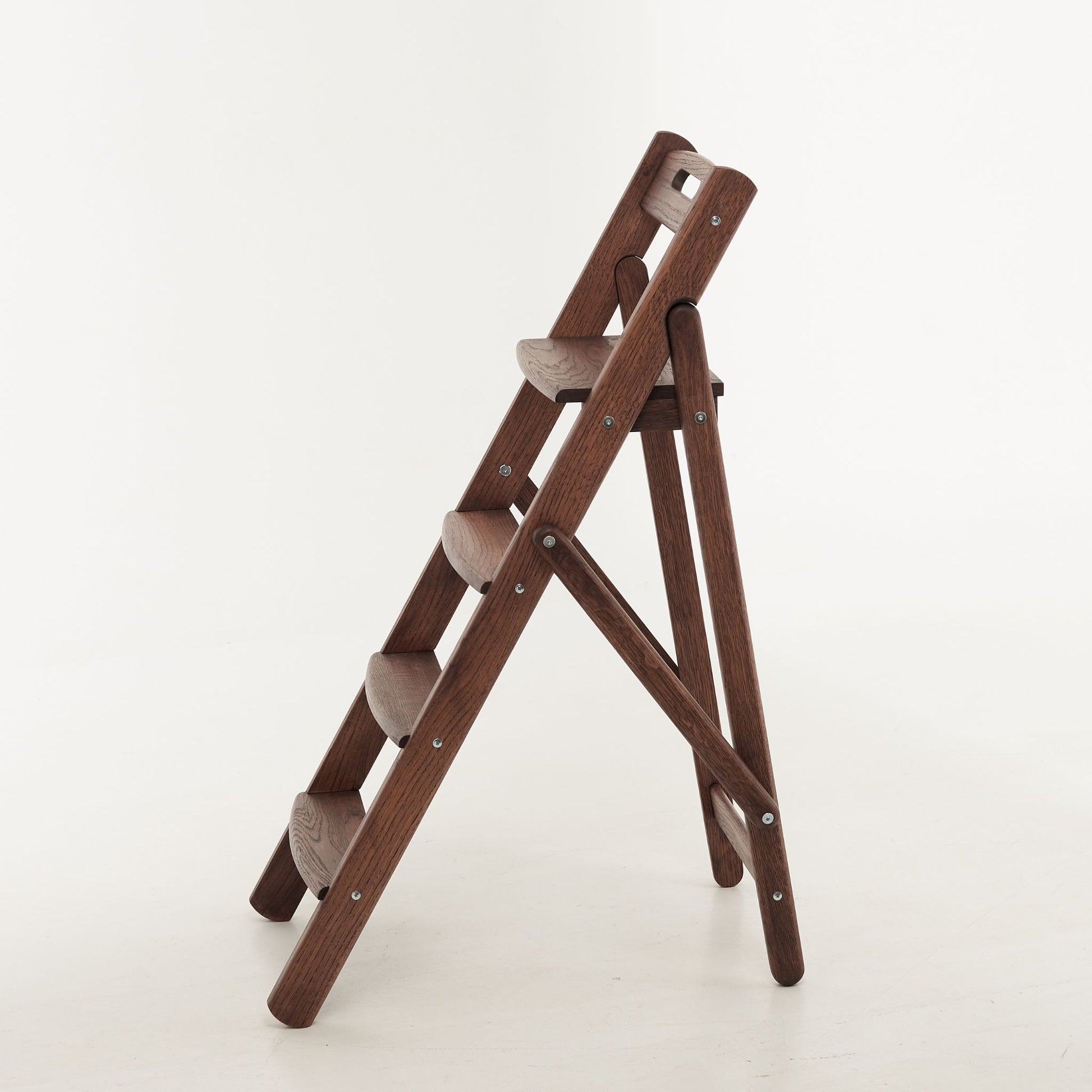 Folding wooden step ladder